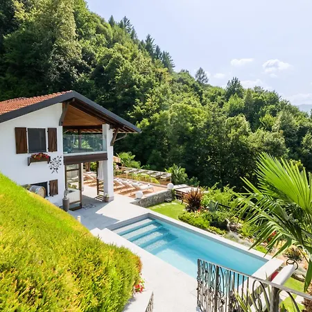 Ferienhaus Rosch *